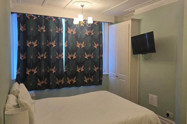 Room 36 of 72