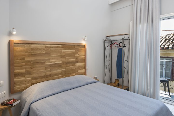 Room 10 of 63