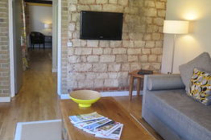 Room 34 of 61