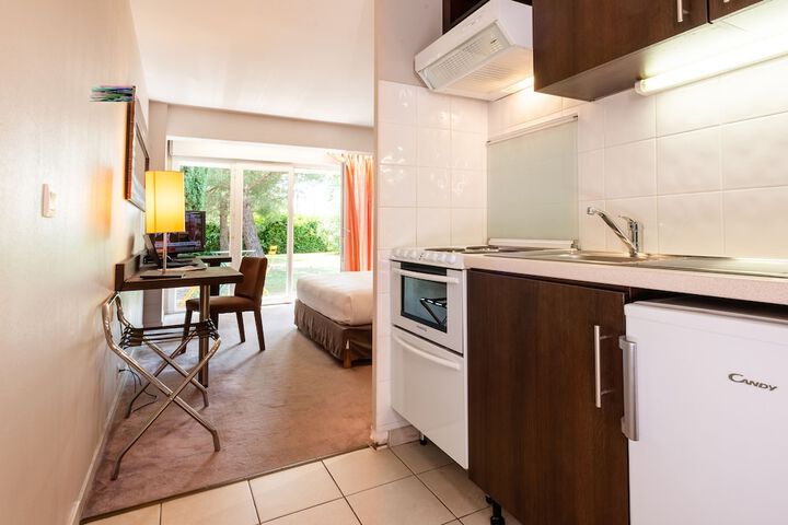 Private kitchenette