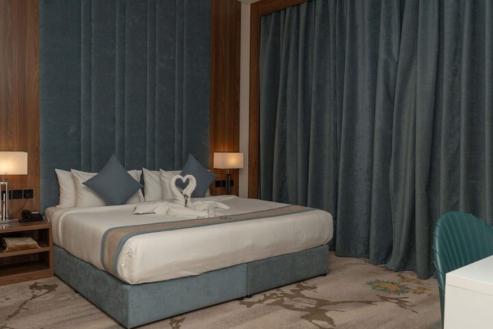 Room 44 of 96