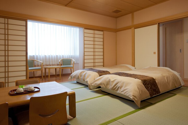 Room 6 of 39