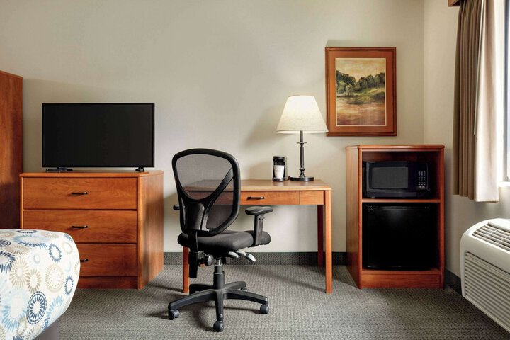 Room 14 of 60