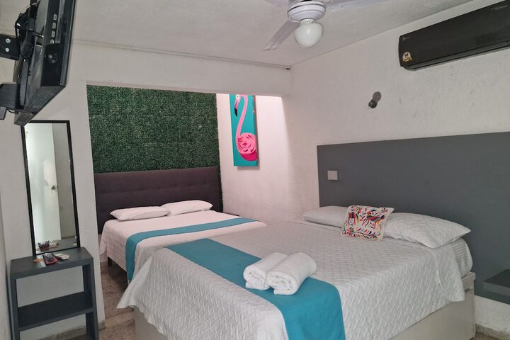 Room 13 of 38
