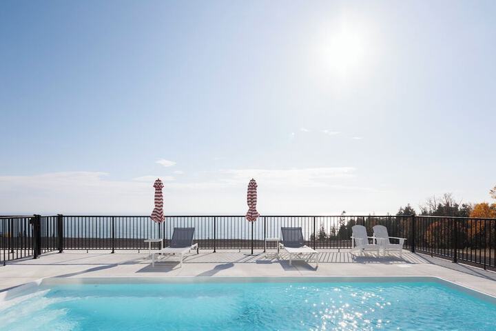 Pool 39 of 48
