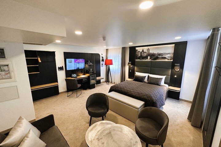 Room 97 of 194