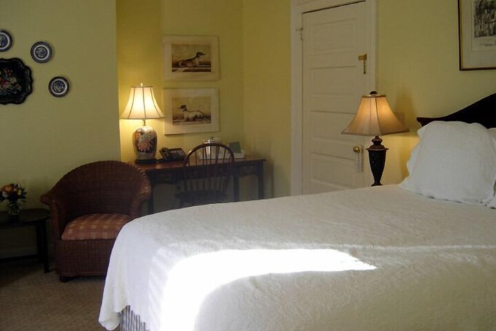 Room 15 of 51