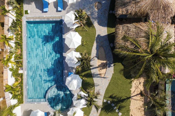 Pool 49 of 78