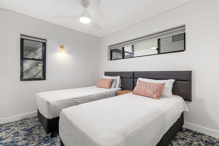 Room 3 of 55