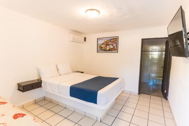 Room 13 of 49