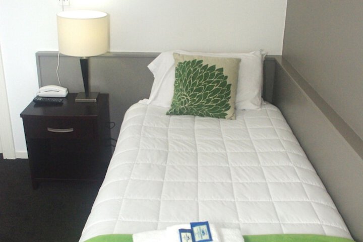 Room 9 of 48