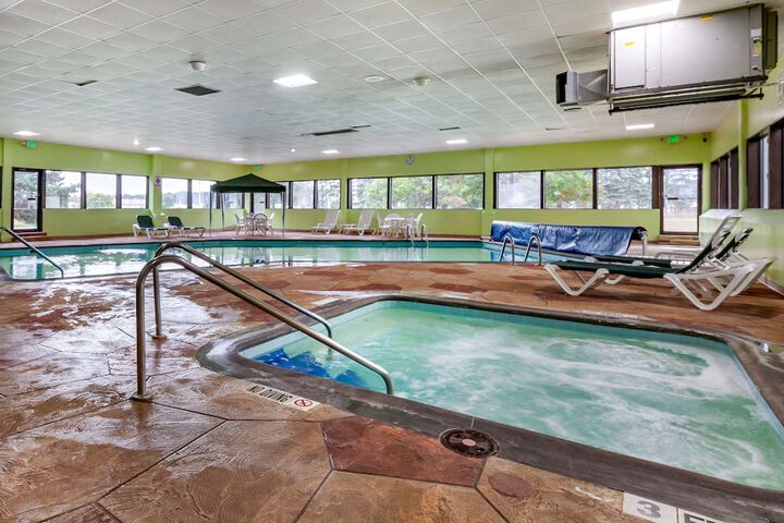 Pool 52 of 71