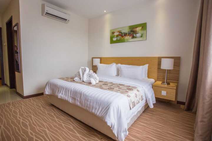 Room 11 of 22