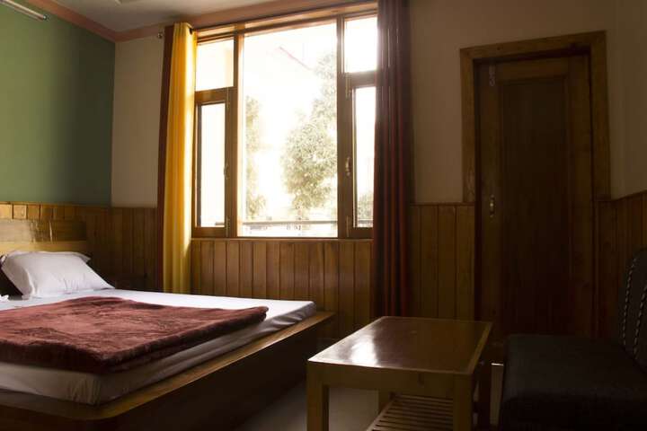 Room 3 of 23