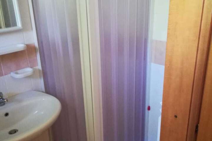Room 10 of 15