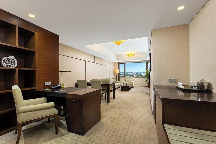 Room 22 of 85