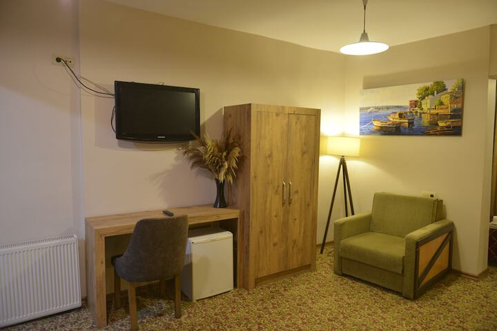 Room 8 of 46