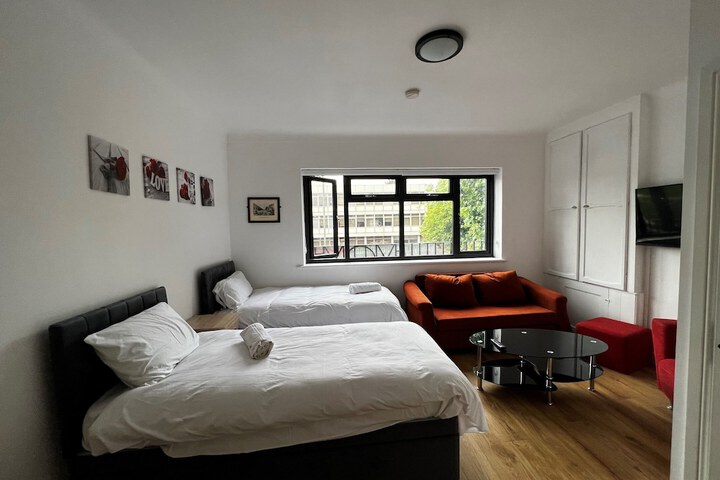 Room 16 of 39