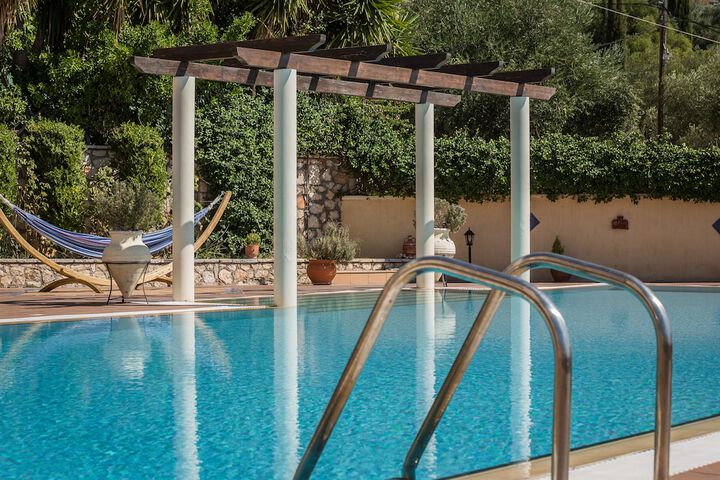 Pool 31 of 60