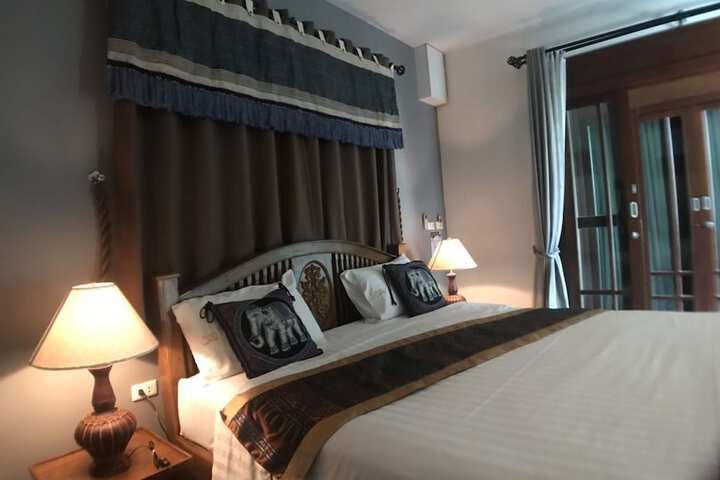 Room 7 of 62