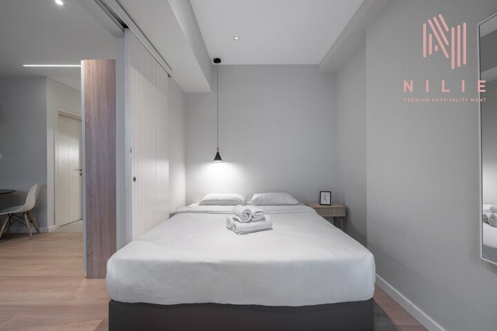 Room 8 of 36