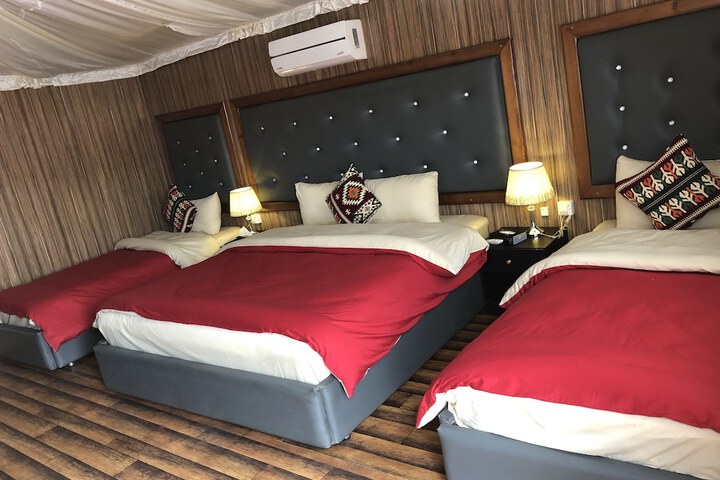 Room 5 of 38