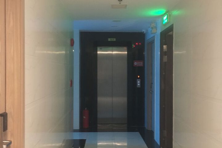 Room 16 of 25