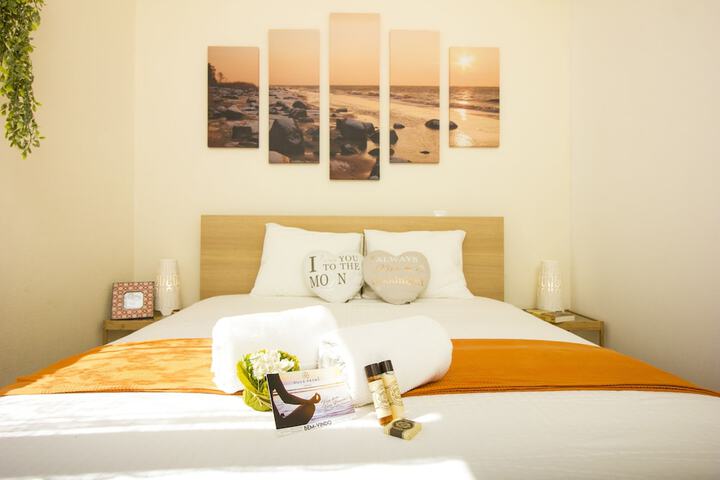 Room 3 of 121