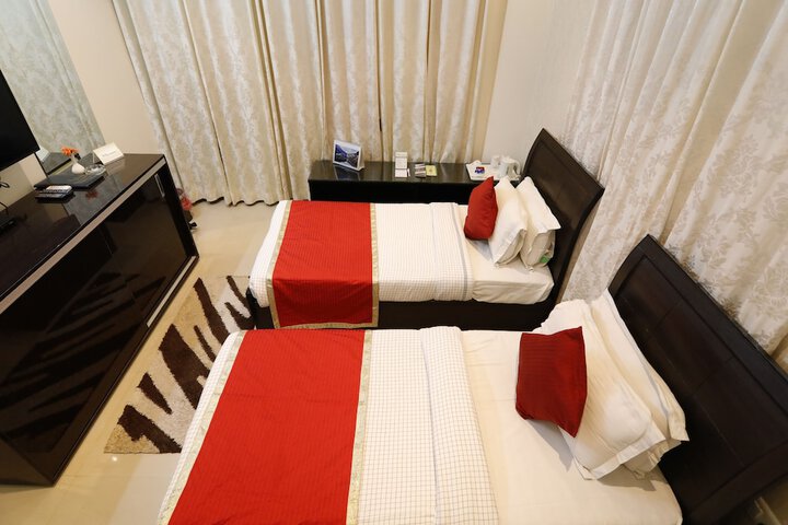 Room 8 of 45