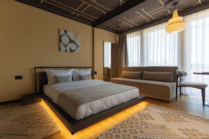 Room 48 of 79