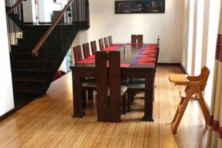 Dining 3 of 6
