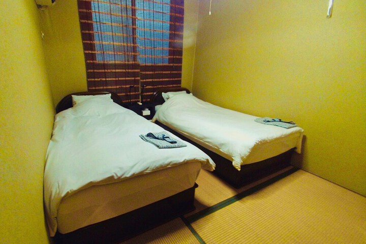 Room 15 of 54