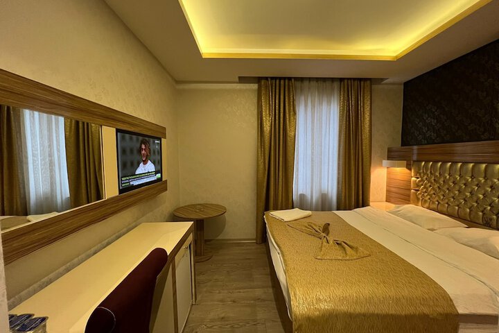 Room 15 of 65