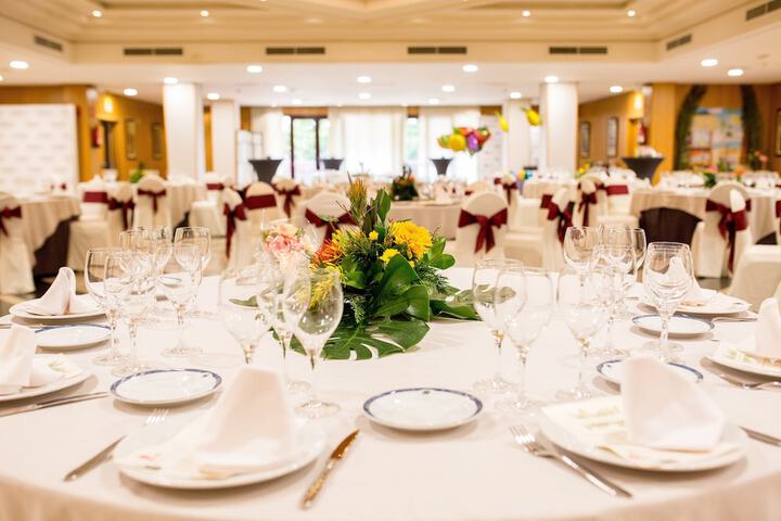Ballroom/Hall 48 of 78