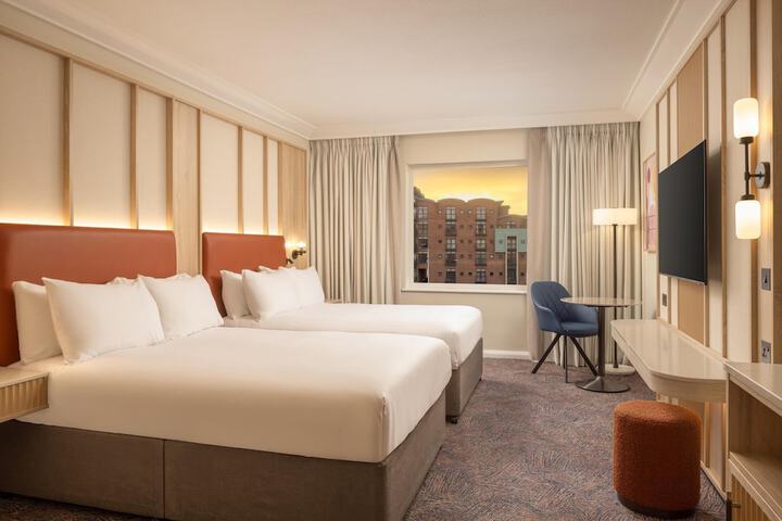 Room 21 of 150