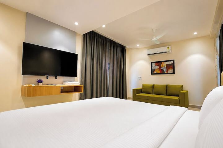 Room 34 of 117