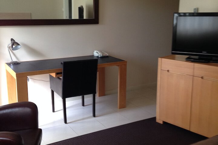 Room 7 of 37