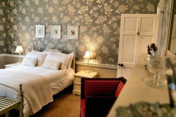 Room 11 of 21