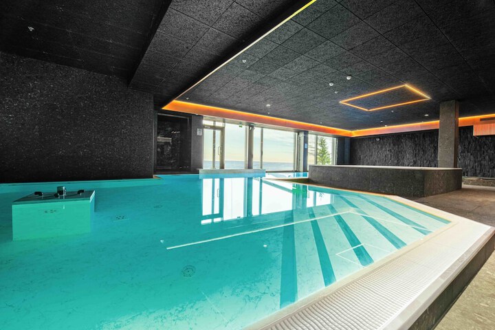 Pool 55 of 104