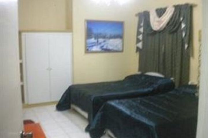 Room 4 of 5
