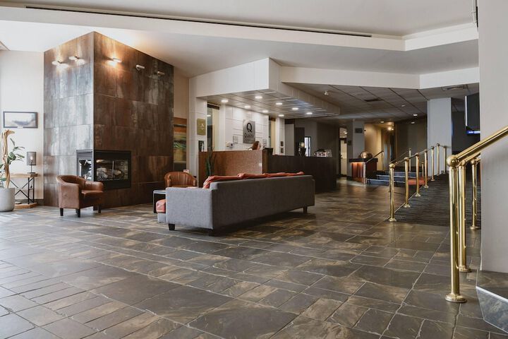 Hotel Interior 4 of 120