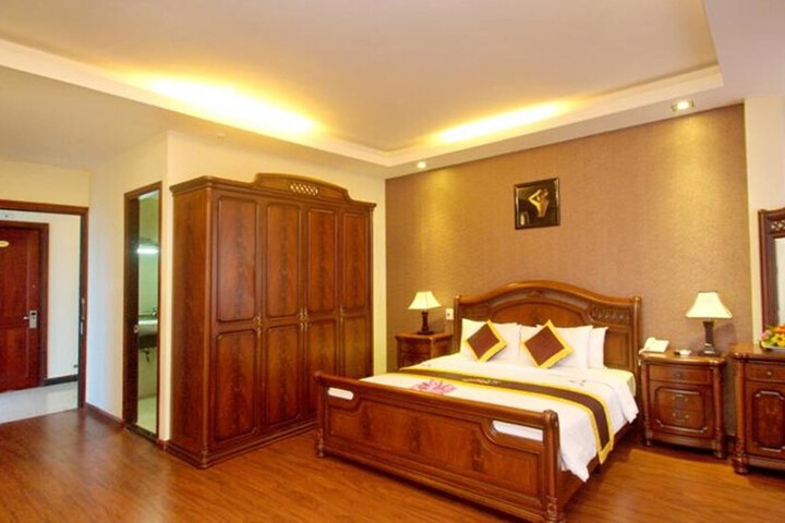 Room 8 of 29