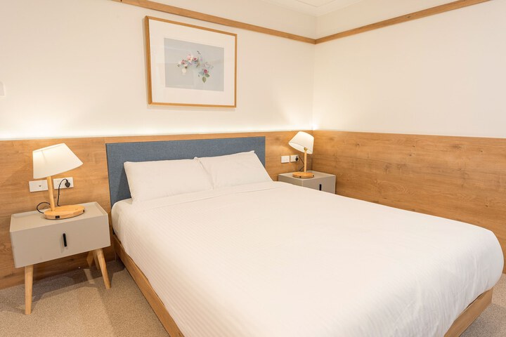Room 30 of 111