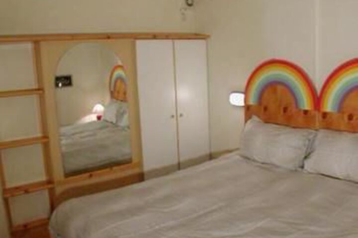 Room 7 of 24