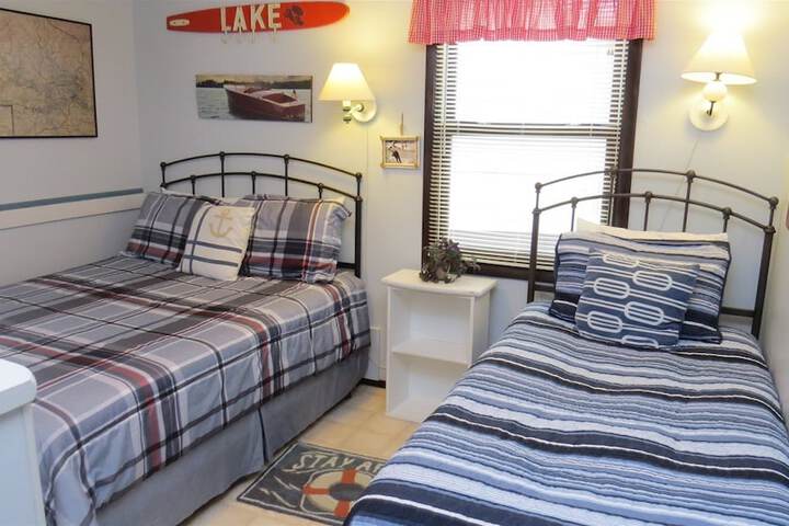 Room 2 of 6