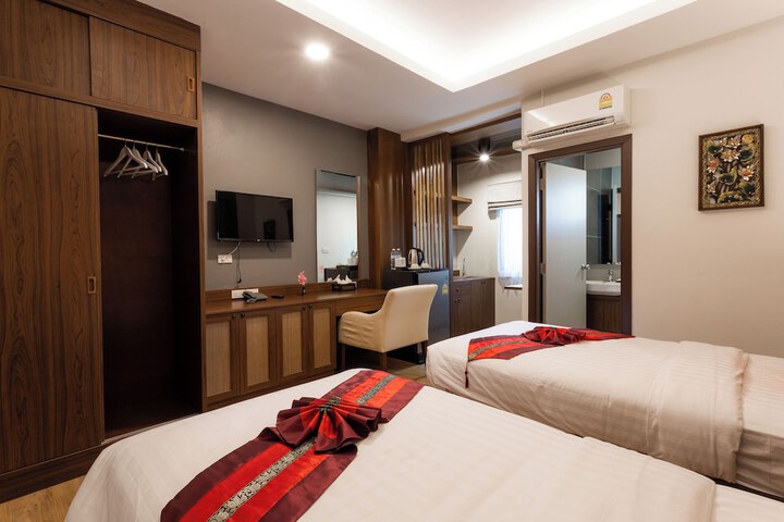 Room 34 of 61