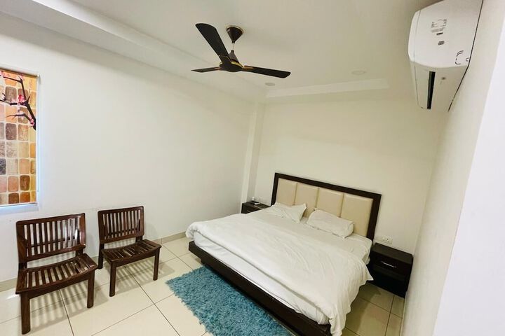 Room 15 of 31