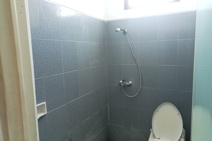 Room 12 of 15