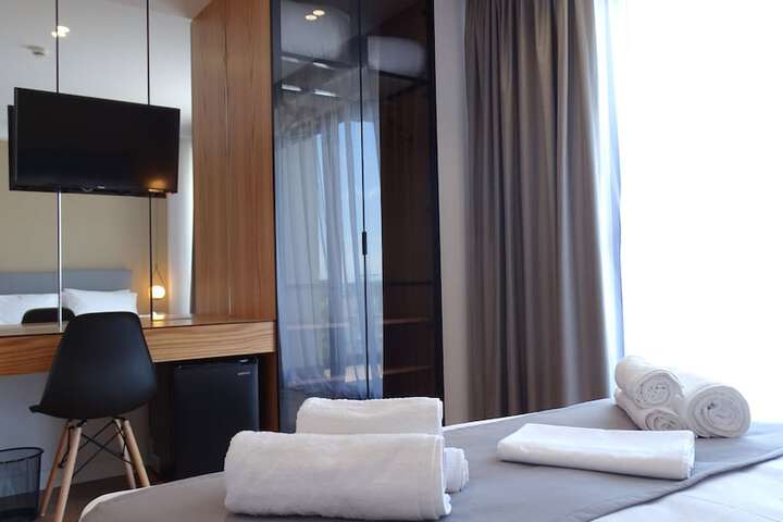 Room 21 of 94