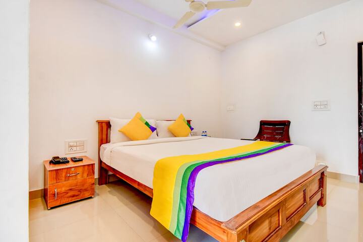 Photo of Itsy Hotels Vijaya Comforts with BAR & restaurant
